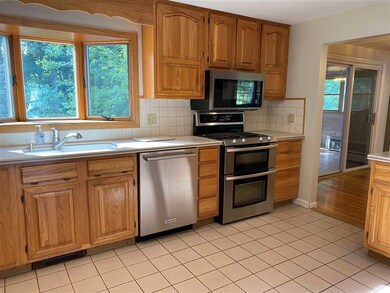 29 Monza Rd, Nashua, NH 03064 - photo 6