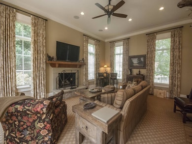 132 Walnut Place, White Sulphur Springs, WV 24986 - photo 5