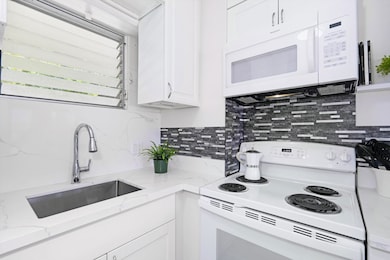 1063 Lower Main St unit 207, Wailuku, HI 96793 - photo 3