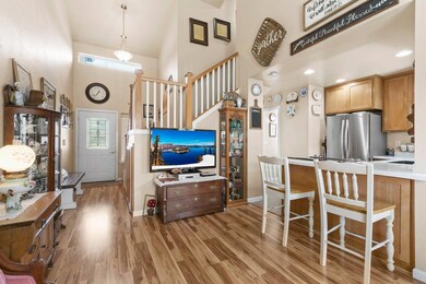 332 Live Oak Loop, Central Point, OR 97502 - photo 5