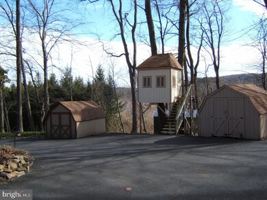 1896 Church View Rd, Coopersburg, PA 18036 - photo 3