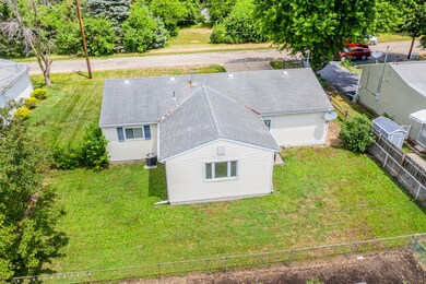 208 W Franklin St, Princeton, IL 61356 - photo 4