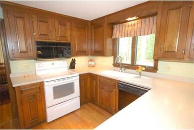 4 Millstone Cir, Andover, MA 01810 - photo 7