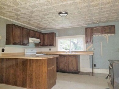 231-060913 Kitchen