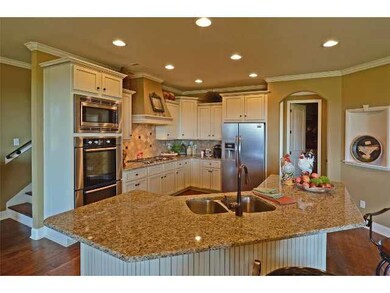 The chef's delight! Awesome kitchen with wonderful