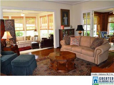Large Living room with Bonus space and Sun room