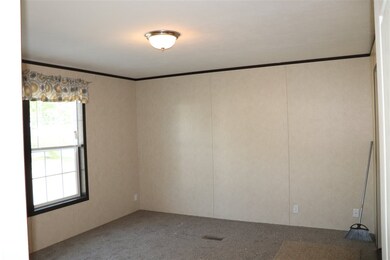 11 Riverview Dr, Rochester, NH 03867 - photo 6