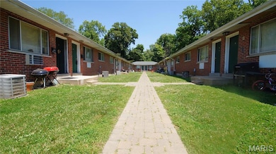 1209 Chambers Rd, Ferguson, MO 63135 - photo 2