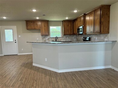 675 Elm Tree Ct, Poolville, TX 76487 - photo 6