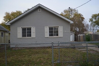2430 Lyon St, Des Moines, IA 50317 - photo 3