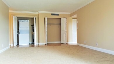 150 Pineview Rd B7 Jupiter FL 33469 Thom
