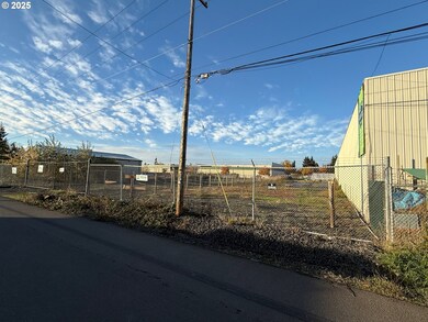 3939 Cross St, Eugene, OR 97402 - photo 2