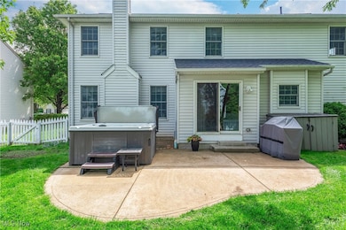 8373 Forest View Dr, Olmsted Falls, OH 44138 - photo 5