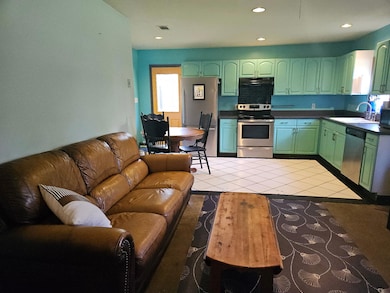 400 Seven Oaks Rd, Defuniak Springs, FL 32433 - photo 6