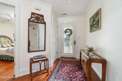 004_Foyer