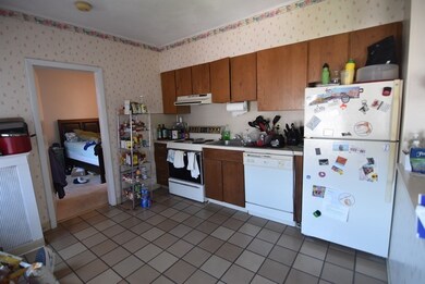 Sutherland Village unit 9, Brighton, MA 02135 - photo 4