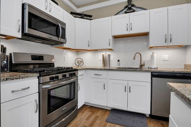 54 Loomis St unit 1201, Bedford, MA 01730 - photo 2