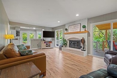 5200 Woodland Dr, Shawnee, KS 66218 - photo 5