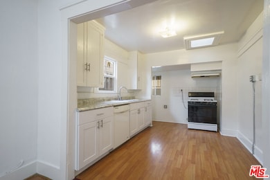 1046 S Fedora St, Los Angeles, CA 90006 - photo 6