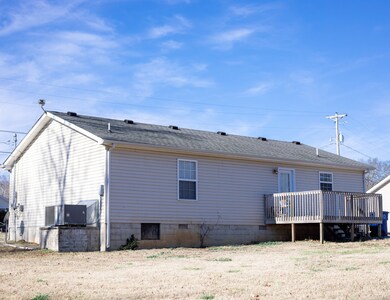 103 Tanner Cir, Shelbyville, TN 37160 - photo 3