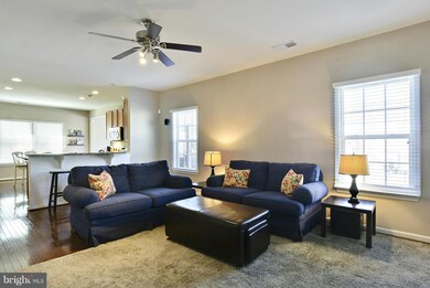 42238 Oasis Ct, Chantilly, VA 20152 - photo 6