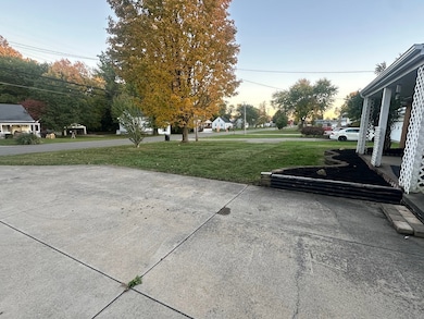 949 Beal Rd, Mansfield, OH 44905 - photo 7