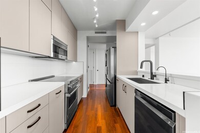Notice the Viking and new LG stainless steel appli