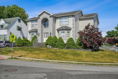 937 Roosevelt Ave, Union, NJ 07083 - photo 4