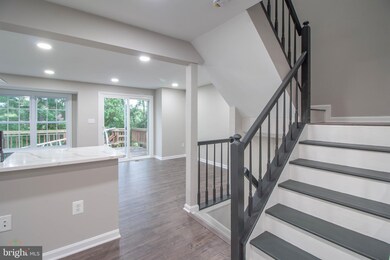 13803 Laura Ratcliff Ct, Centreville, VA 20121 - photo 7