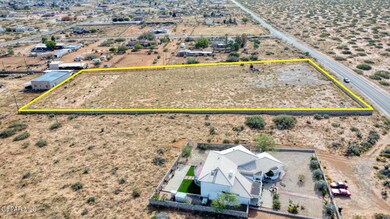 5550 Flager St, Homestead Meadows North, TX 79938 - photo 2