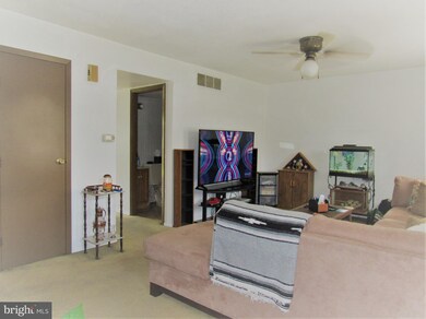 564 Jamestown Ct, Edgewood, MD 21040 - photo 4