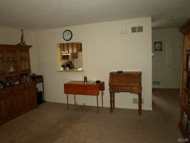 3475 Limestone Dr, Whitehall, PA 18052 - photo 4