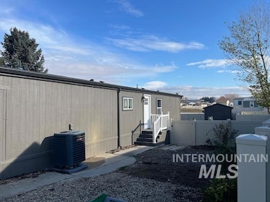 8426 Blue Heaven Ln unit 149, Boise, ID 83716 - photo 5