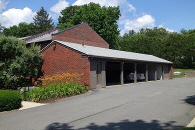 29 Webster Ct, Amherst, MA 01002 - photo 3