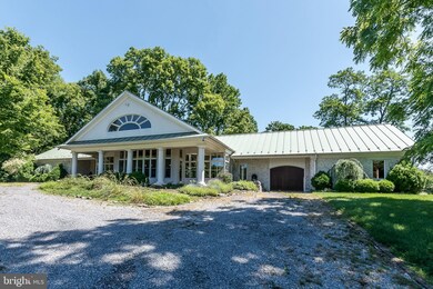 984 Morgan Grove Rd, Shepherdstown, WV 25443 - photo 3