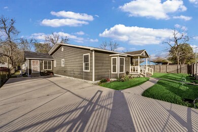 2206 Ellington St, Houston, TX 77088 - photo 2