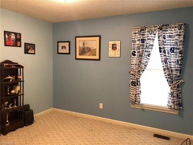 512 Kelly Cir, Asheboro, NC 27203 - photo 6