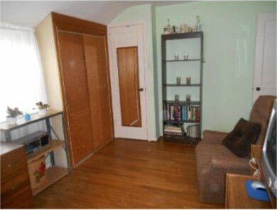 114 Ulmer Ave, Oreland, PA 19075 - photo 6