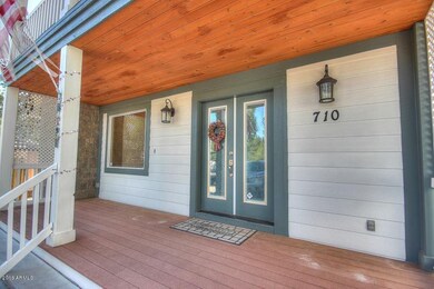 04_Front Patio_mls