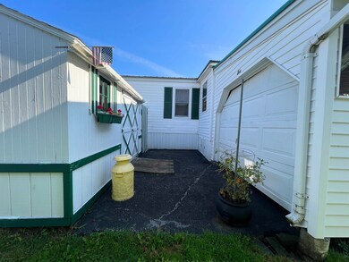 24 Olive St, Swanton, VT 05488 - photo 4