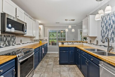 311 N Autumn Crest Place, Taylors, SC 29687 - photo 4