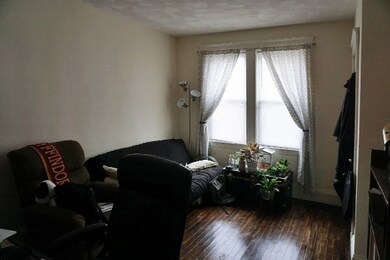 381 Crescent St unit 2, Waltham, MA 02453 - photo 3