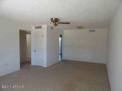 Living rm & dining rm