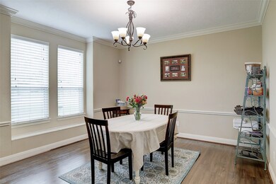 3005 Lago St, Alvin, TX 77511 - photo 4