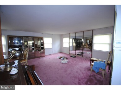 19 Cypress Ln, Willingboro, NJ 08046 - photo 3