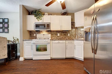 46 Prestwick Way, Edison, NJ 08820 - photo 4