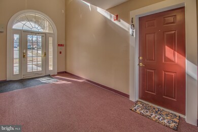 18801 Sparkling Water Dr unit 8101, Germantown, MD 20874 - photo 4