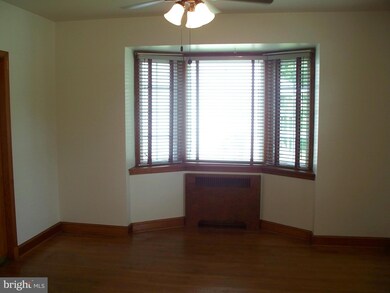 338 E Baltimore St, Taneytown, MD 21787 - photo 6