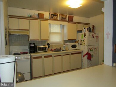 6603 Moyer Ave, Baltimore, MD 21206 - photo 3