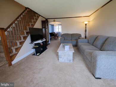 1068 Cedarwood Rd, Glenolden, PA 19036 - photo 7